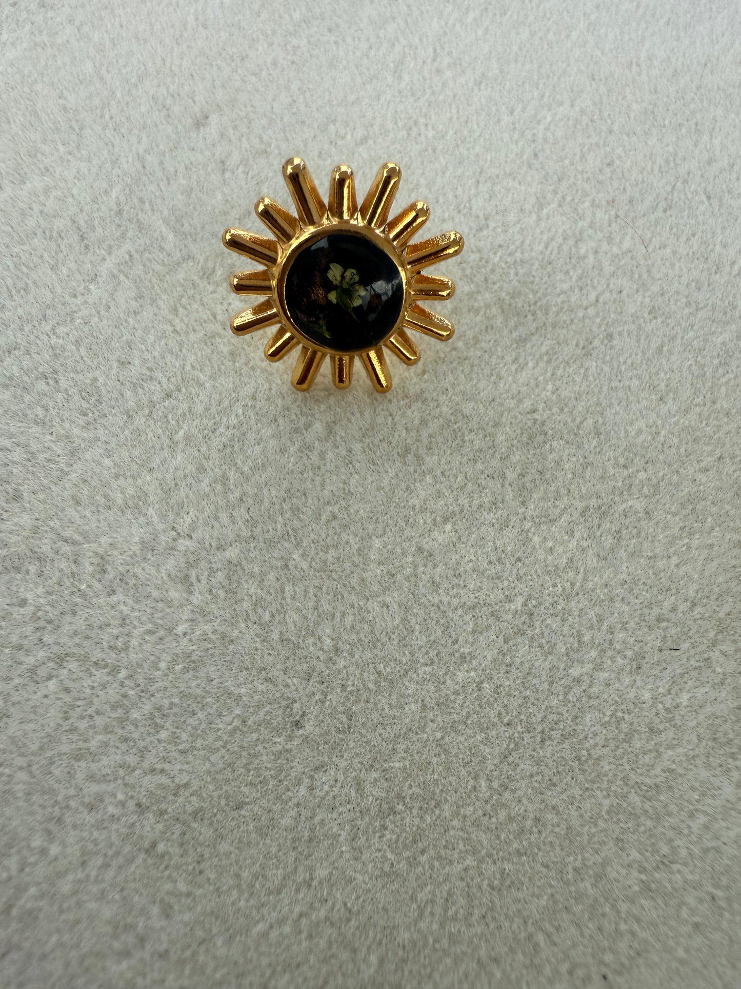 Ash 18k gold plated studs with real flower